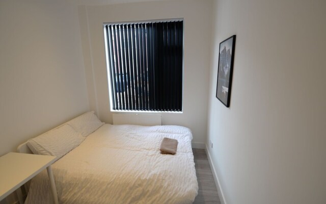Spacious Apartment in Coventry near Belgrade Theatre