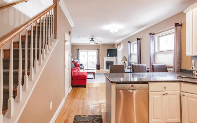 917 S 8th St. · Stylish 3 bedroom home in Bella Vista