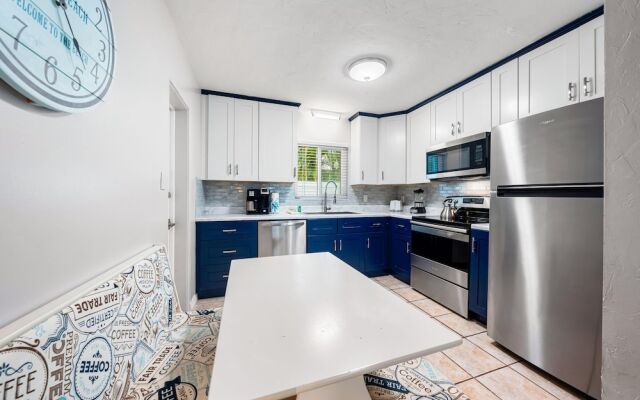 Hidden Paradise - Bungalow 2 by Beachside Management