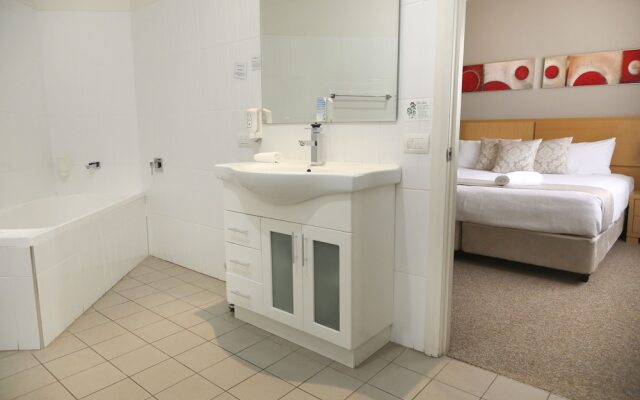 Centrepoint Apartments