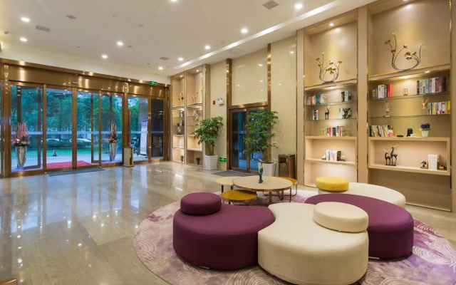 Lavande Hotel (Changsha Yuelu District Municipal Government） – Lobby – Changsha