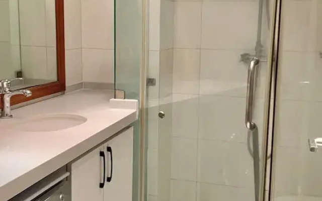 Beijing Furnished Apt with Queen bed