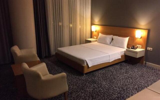 Pak Otel