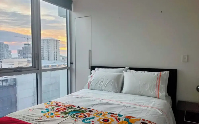 Adelaide Central Skyline Panoramic Suite