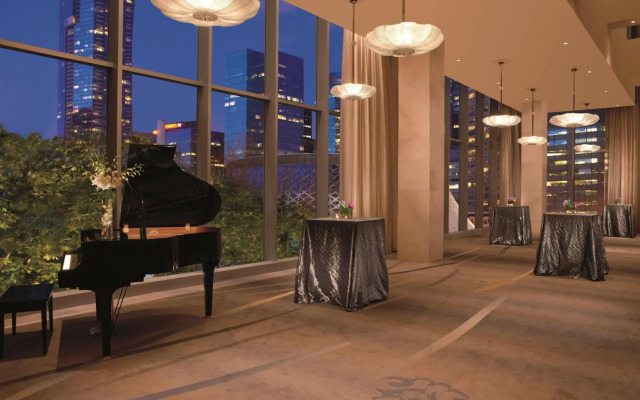 The Ritz-Carlton, Toronto