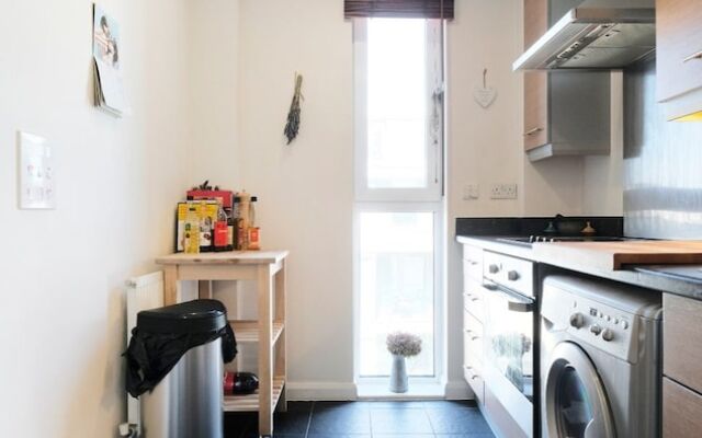 A Charming and Luxurious 2BR Flat on Walthamstow
