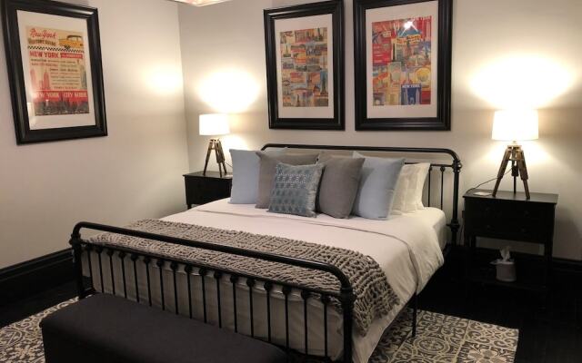 Hollidge House Apartments