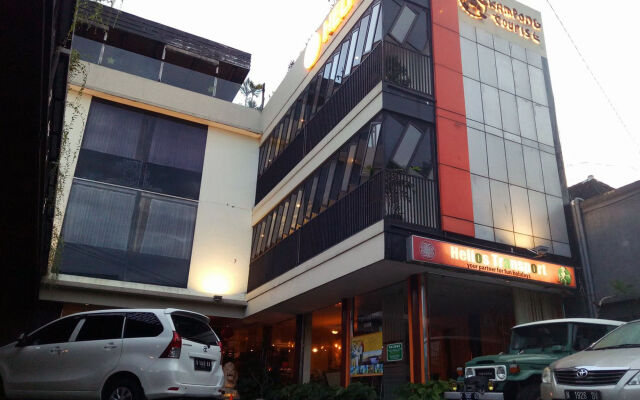 Helios Hotel