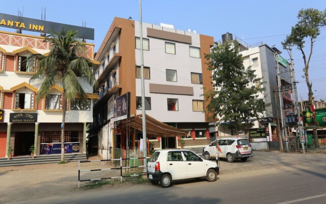 OYO 13288 Hotel Rajashree Inn