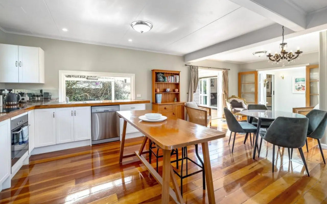 Bronte House