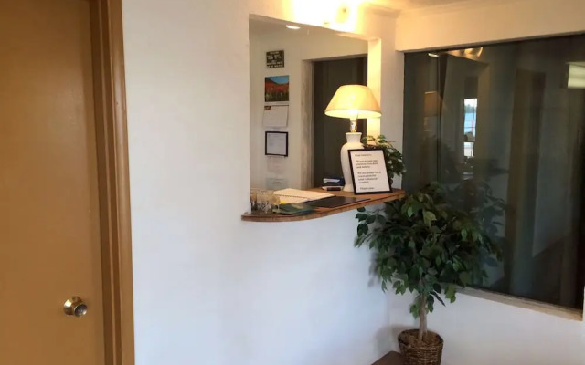 Connell Inn and Suites