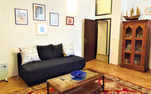 Noemi City Apartments