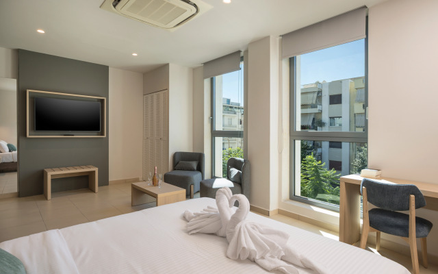 Trianon Luxury Apartments & Suites