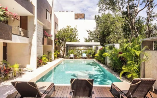 Magnificent Apartment Pool Gym