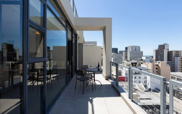 The Decks 1102 by CTHA