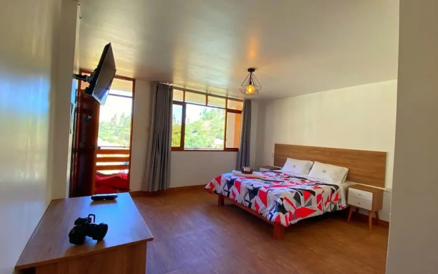 Tambo Lodge Canta