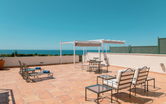 Guadalpin Suites