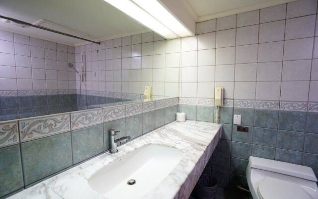 Tainan Cambridge Hotel