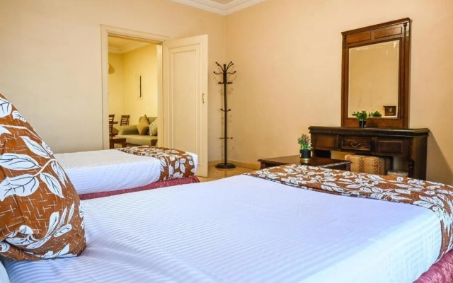 Celine Aparthotel