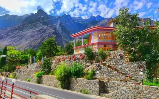 Hikal Guest House