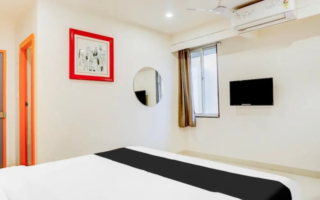 Elegant Urban Stays at Hadapsar Pune