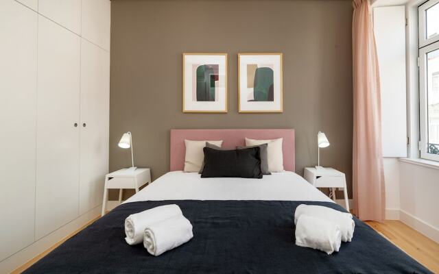 ALTIDO Charming 3BR home w/workspace&terrace by Intendente subway