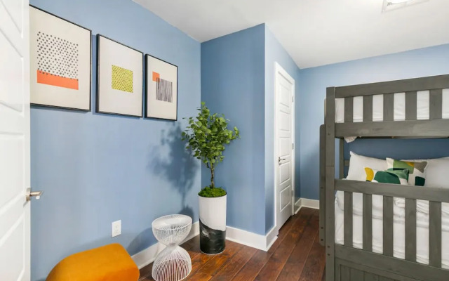 NOLA's Finest 4-Bedroom Luxury Condo