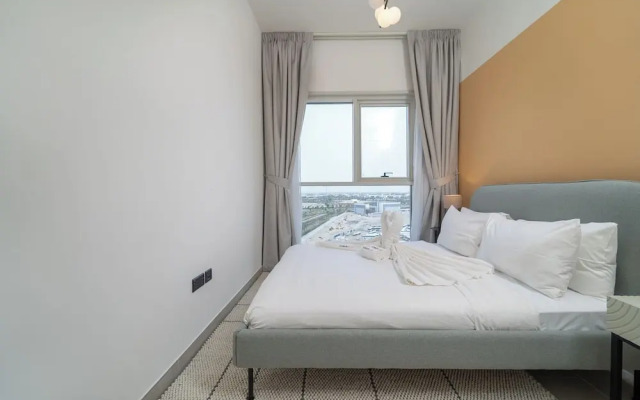 Cozy 2BD Work in Style Dubai Hills