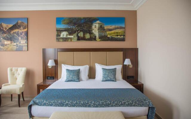 Xenon Hotel & SPA