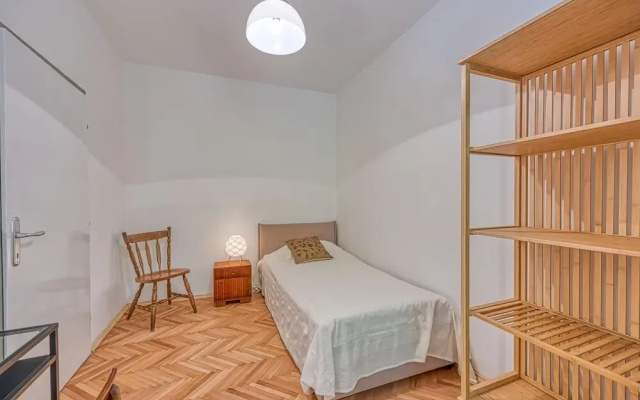 Enolabee Harbour View Apartment