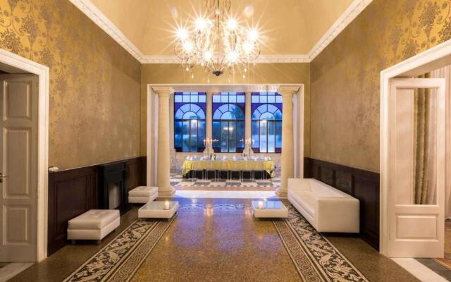 VILLA CAPOZZA 18&2, Emma Villas