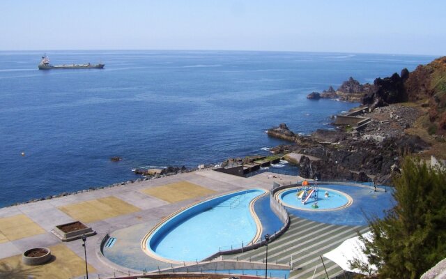 Bungalow with 2 Bedrooms in Sâo Martinho, Funchal, with Wonderful Sea View, Enclosed Garden And Wifi