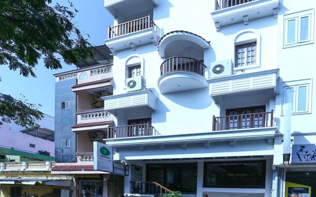 Treebo Grace Inn, 3 Min Walk From Promenade Beach