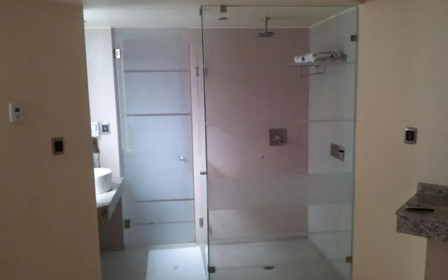 Motel Paraiso Suites