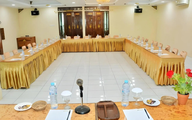 Taman Teratai Hotel