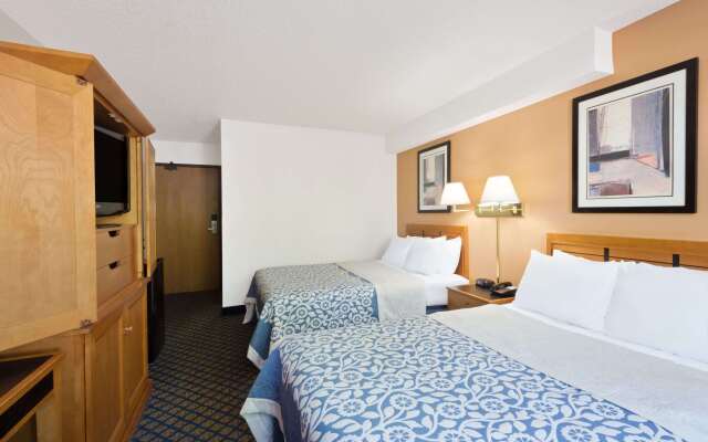 Days Inn by Wyndham Brunswick Bath Area