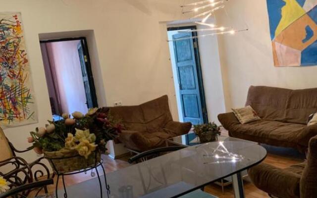 Old Tbilisi Art home