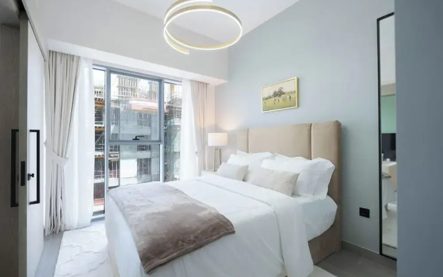 KeyRock Living -  Luxe Escape with Pool