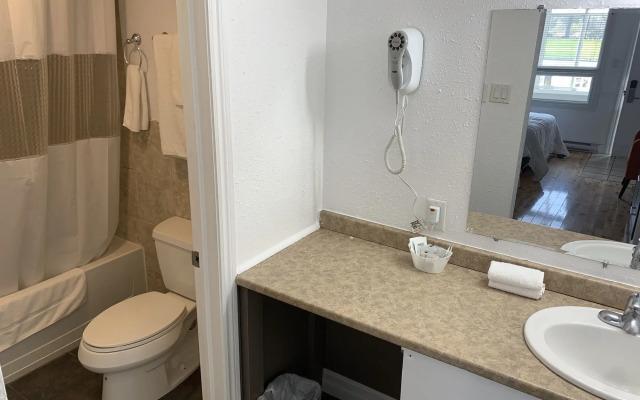 Harbourview Inn, SureStay Collection by Best Western