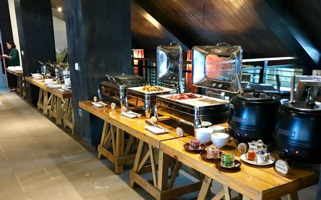 Sapa Jade Hill Resort & Spa