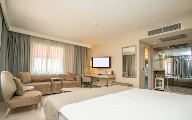 The Gate 30 Suites