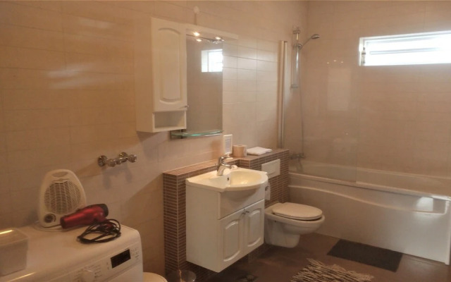 Large Apartments StayWest