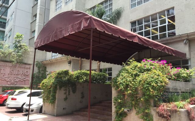 St Isidro Suites Corporate Housing SPA & Wellness Center