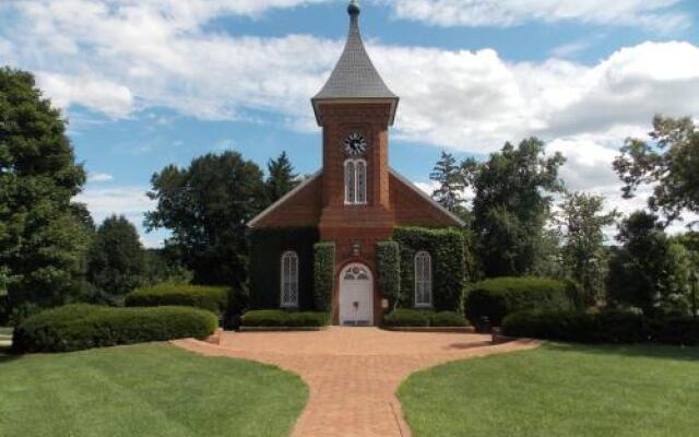 A B&B At Llewellyn Lodge