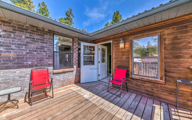 Cloudcroft Escape w/ Forest Views!