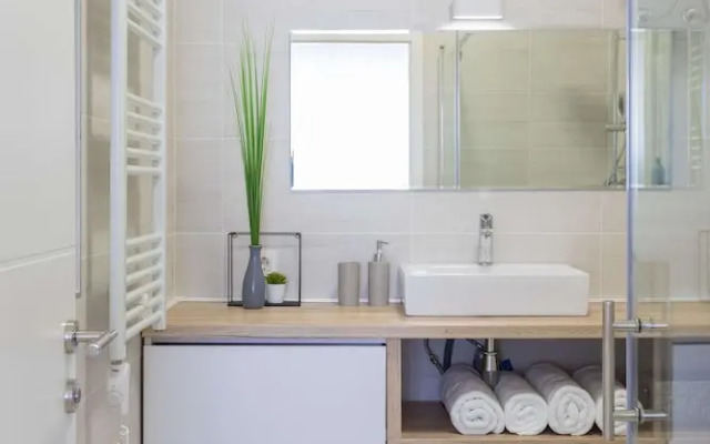 Flower Square Apartments