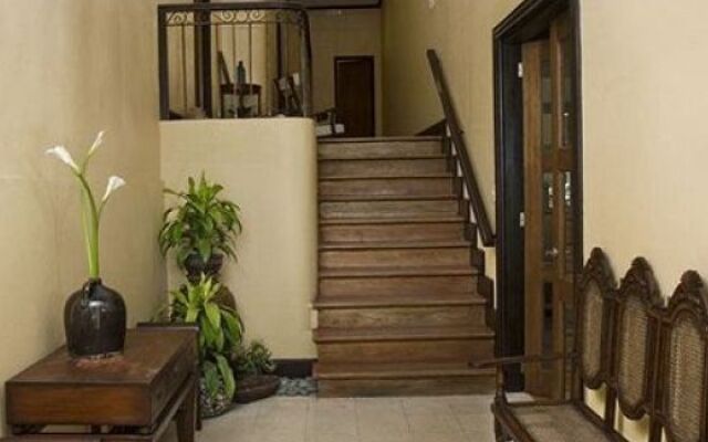 Casa Escano Bed & Breakfast
