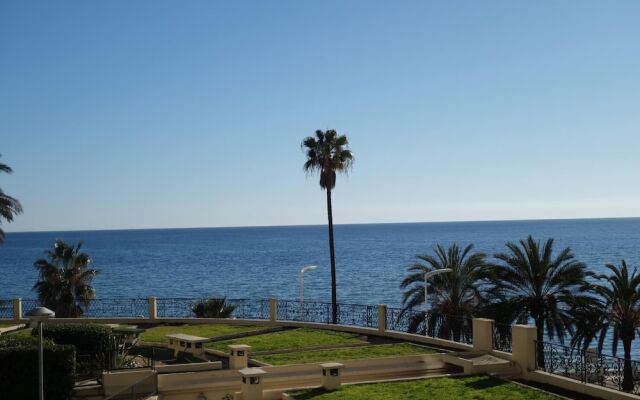 Welcome to Cannes - Rocamare 2