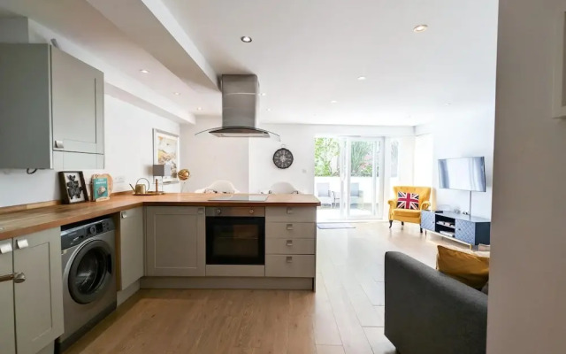 Newquay Escape/10 min to Beach/patio/parking