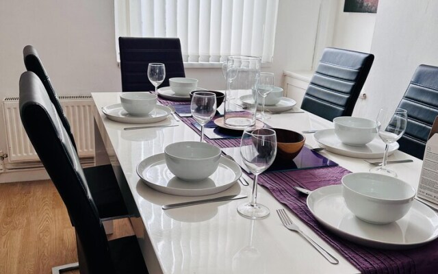 Stunning 2-bed House in Liverpool